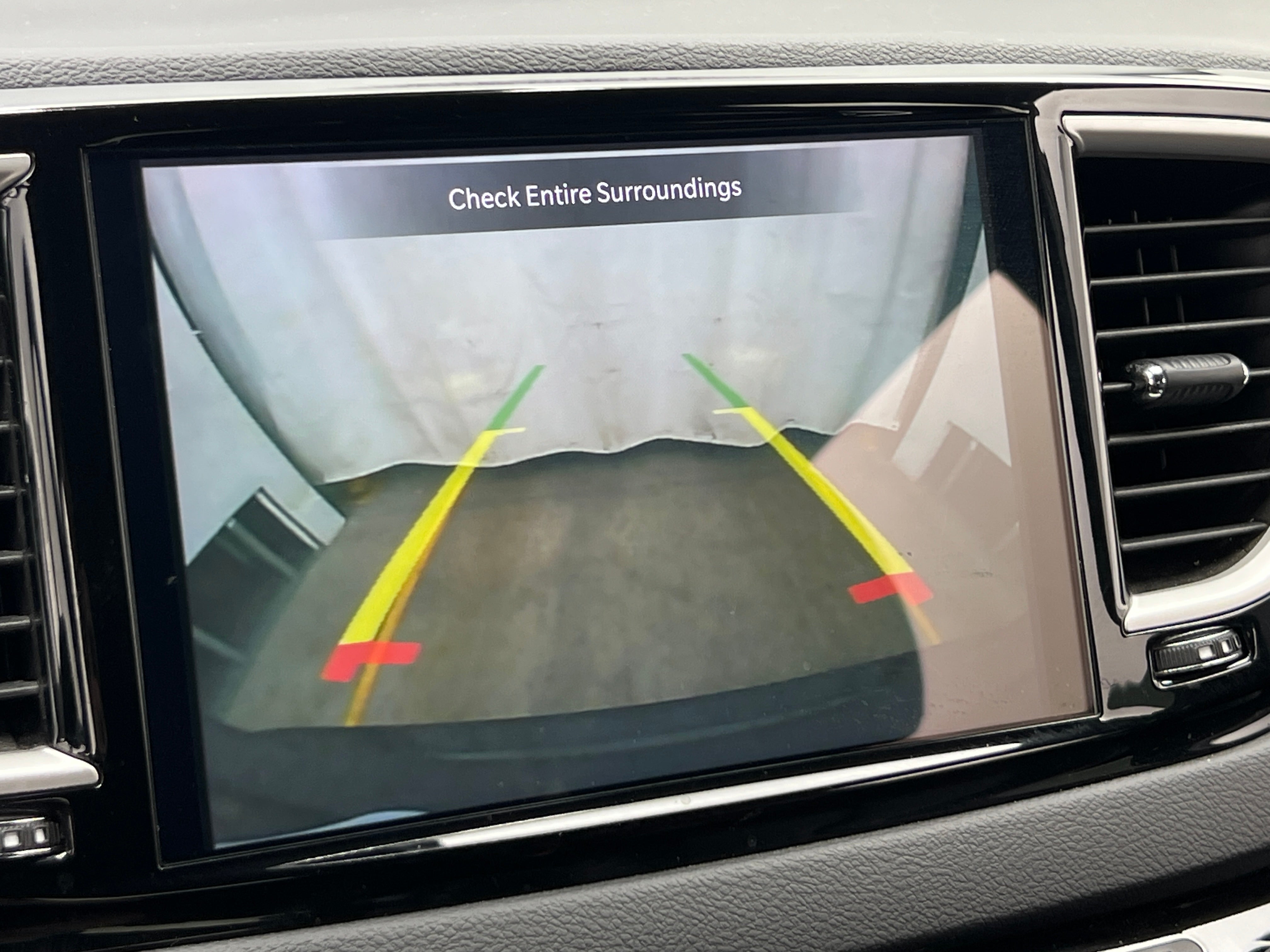 2025 Chrysler Pacifica Select - Photo 16