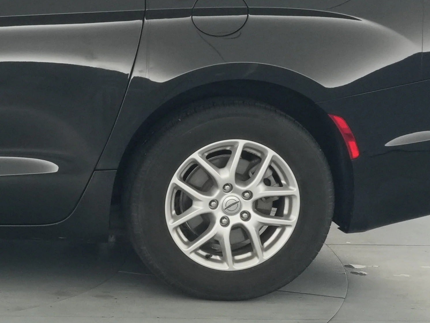 2025 Chrysler Pacifica Select - Photo 21
