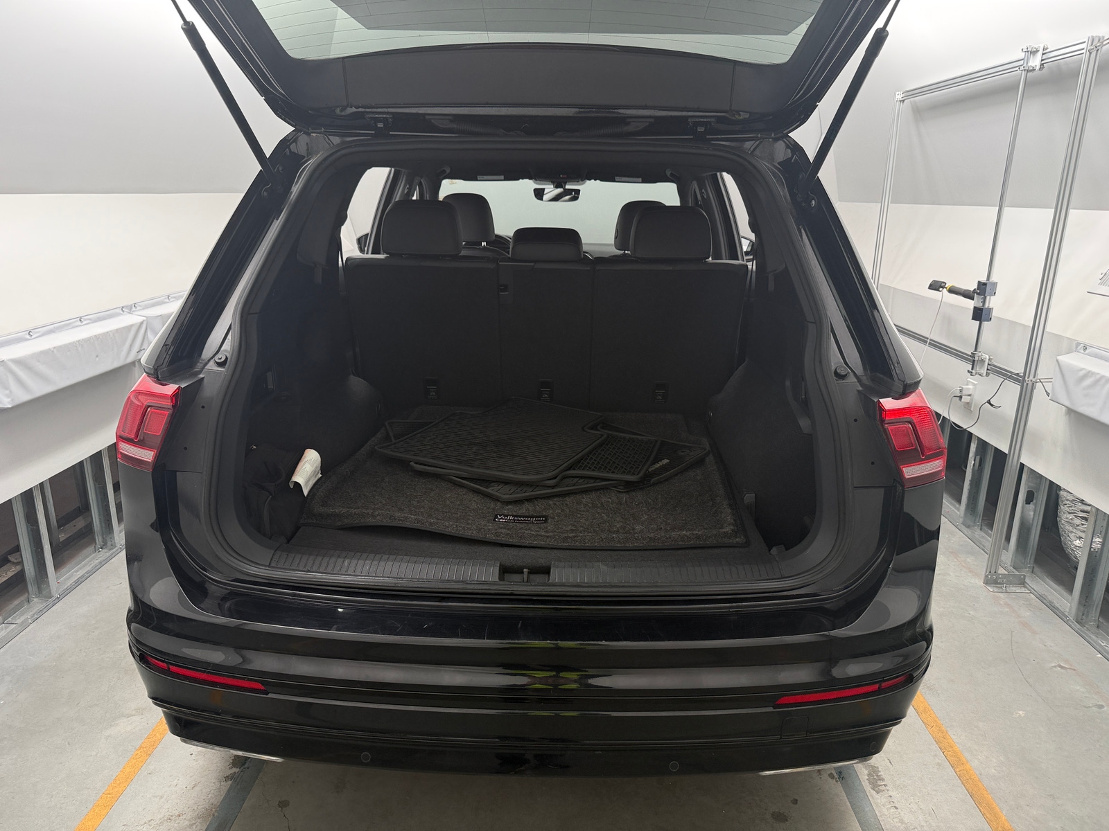Thumbnail: 2020 Volkswagen Tiguan - 6