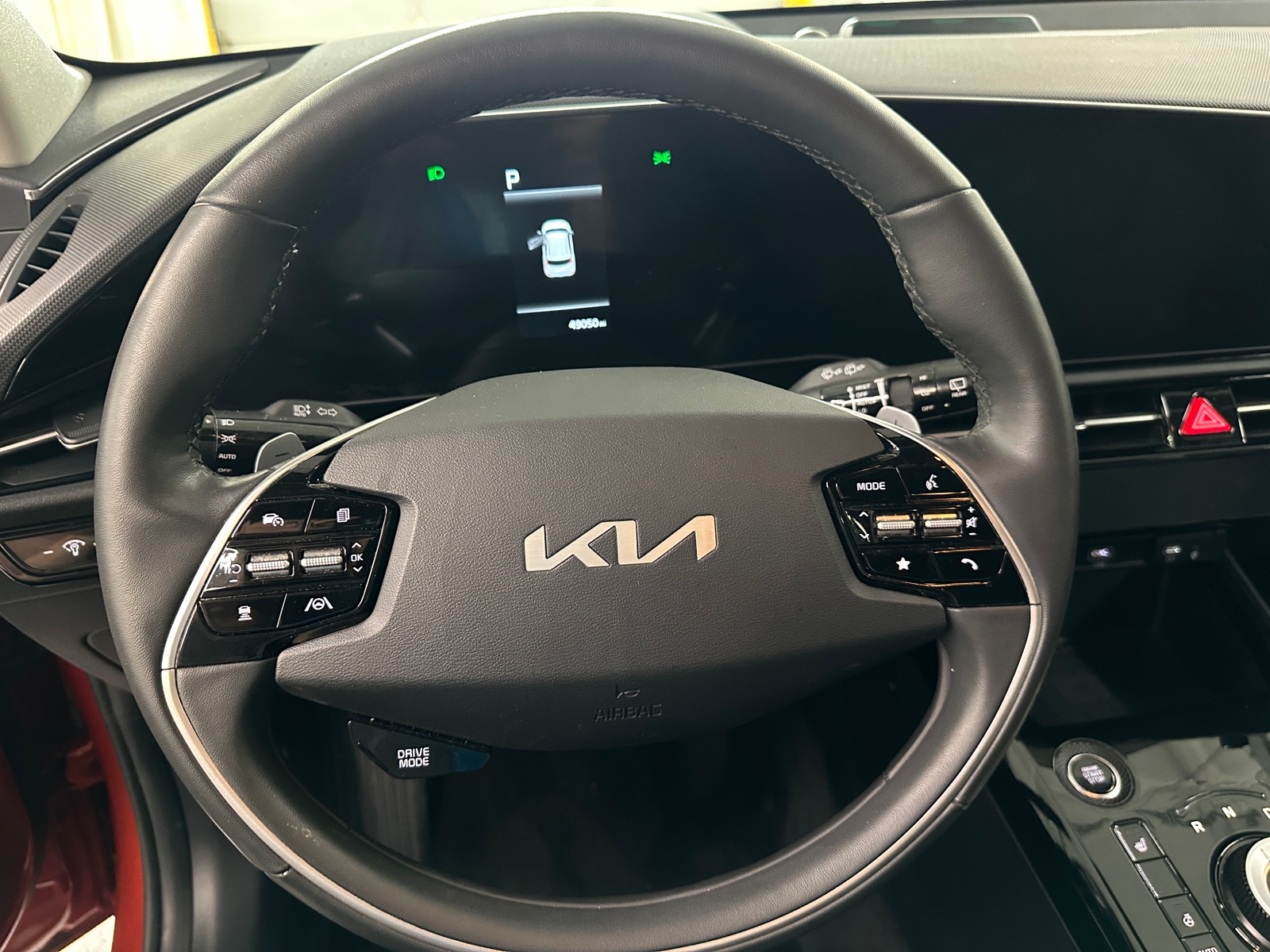 Thumbnail: 2023 Kia Niro - 5