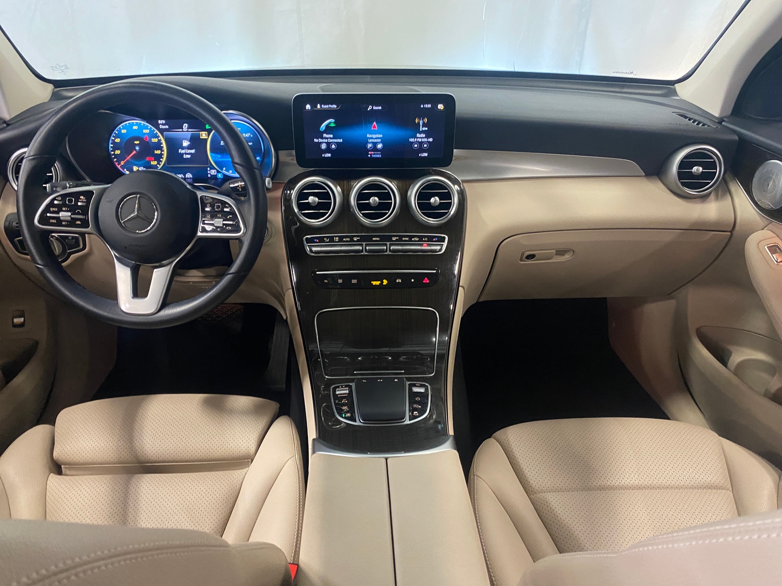 Thumbnail: 2021 Mercedes-Benz GLC - 2
