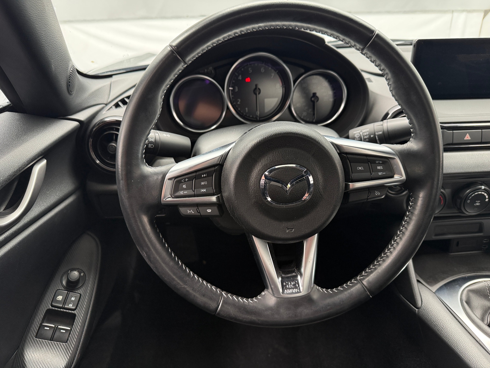 Thumbnail: 2024 Mazda MX-5 Miata - 5