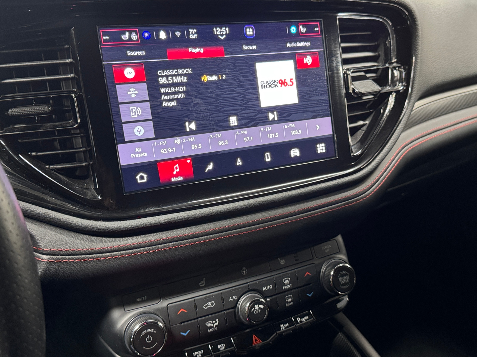 Thumbnail: 2025 Dodge Durango - 4