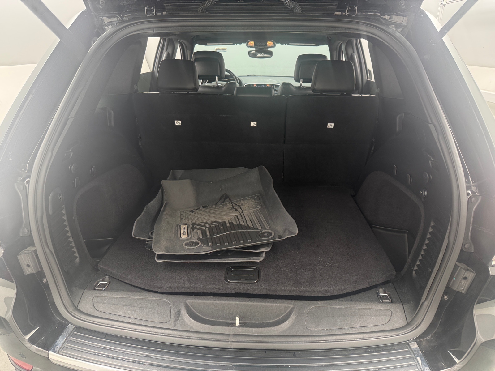 Thumbnail: 2020 Jeep Grand Cherokee - 6
