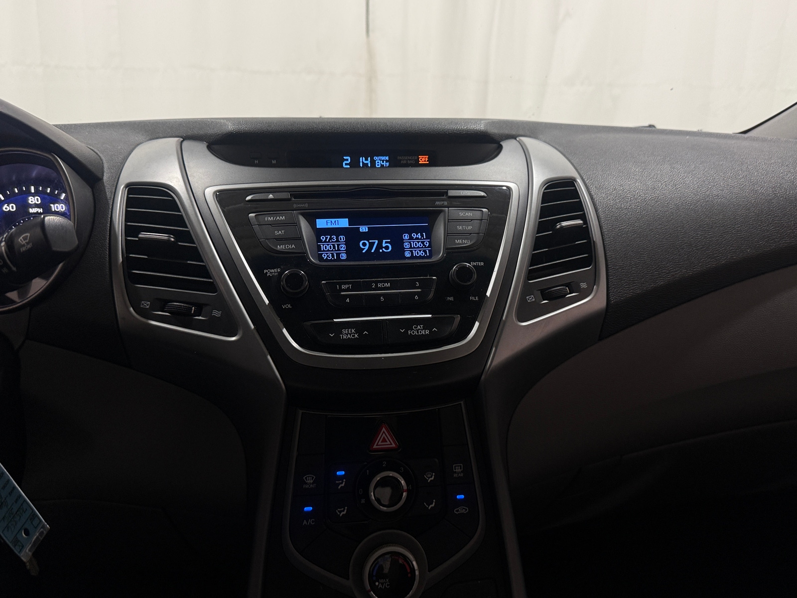 Thumbnail: 2016 Hyundai Elantra - 4