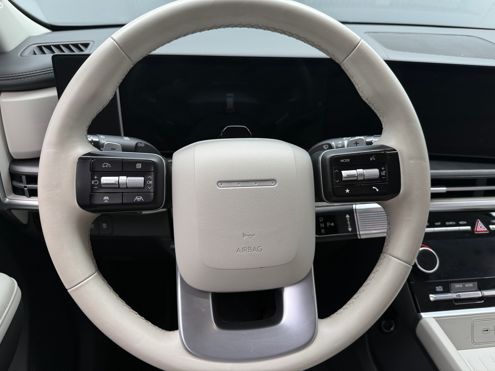 Thumbnail: 2024 Hyundai Santa Fe - 4