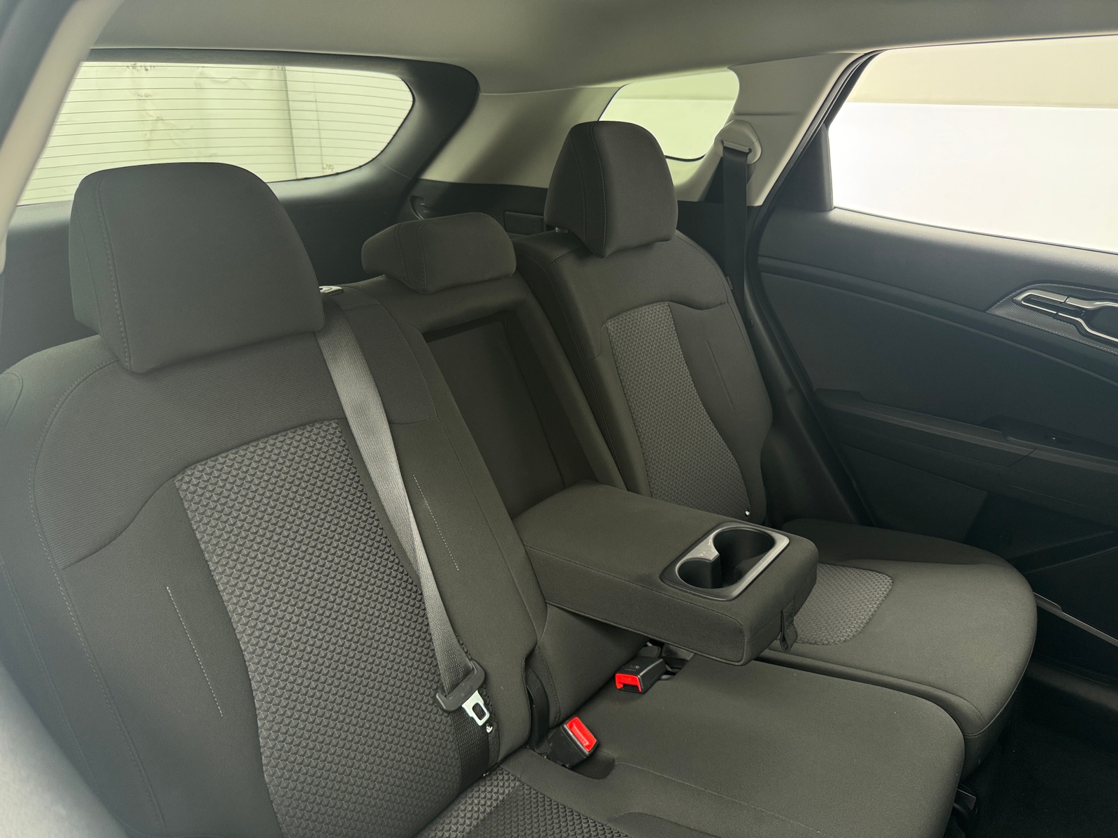 Thumbnail: 2025 Kia Sportage - 6