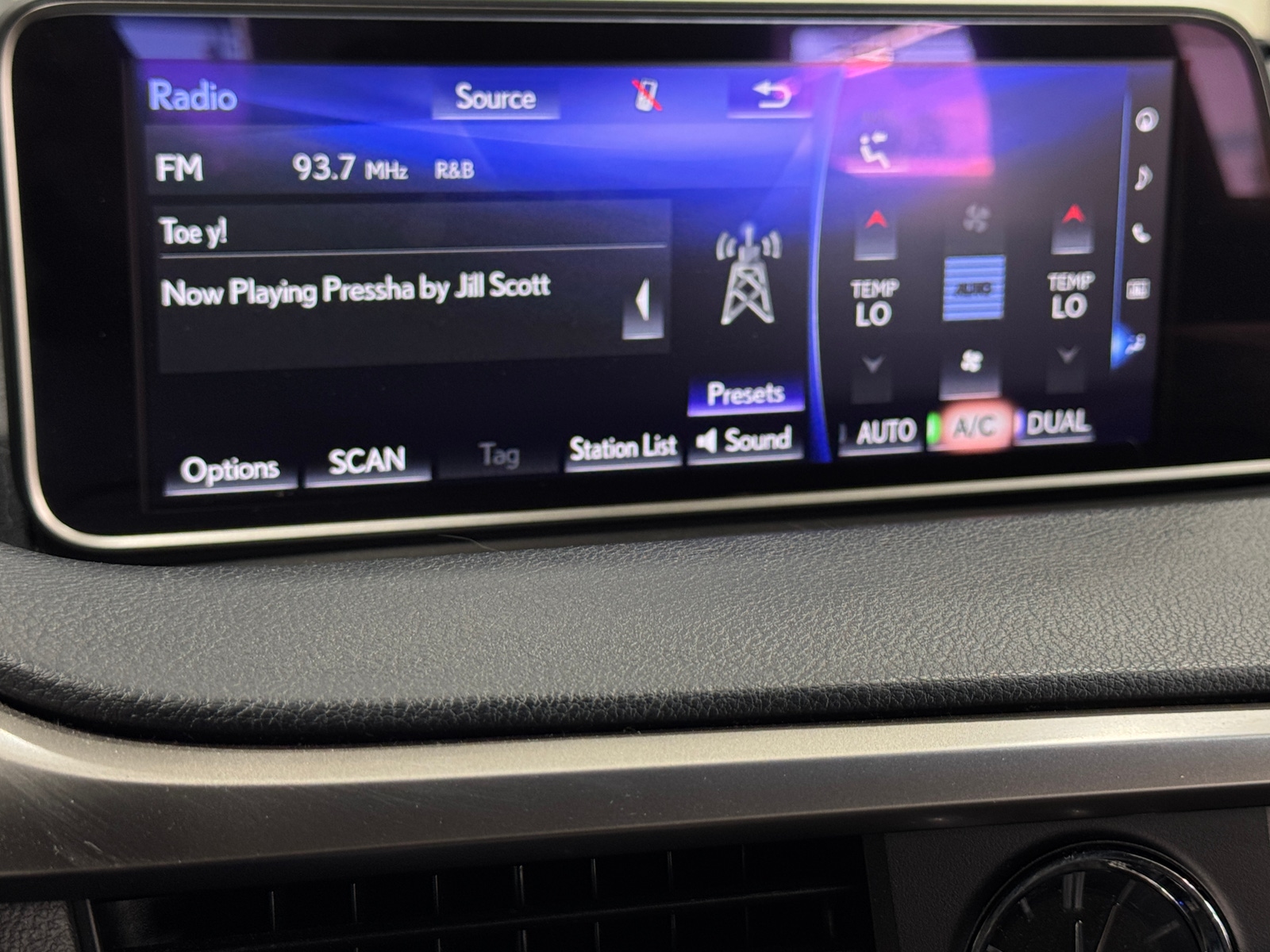 Thumbnail: 2016 Lexus RX - 3