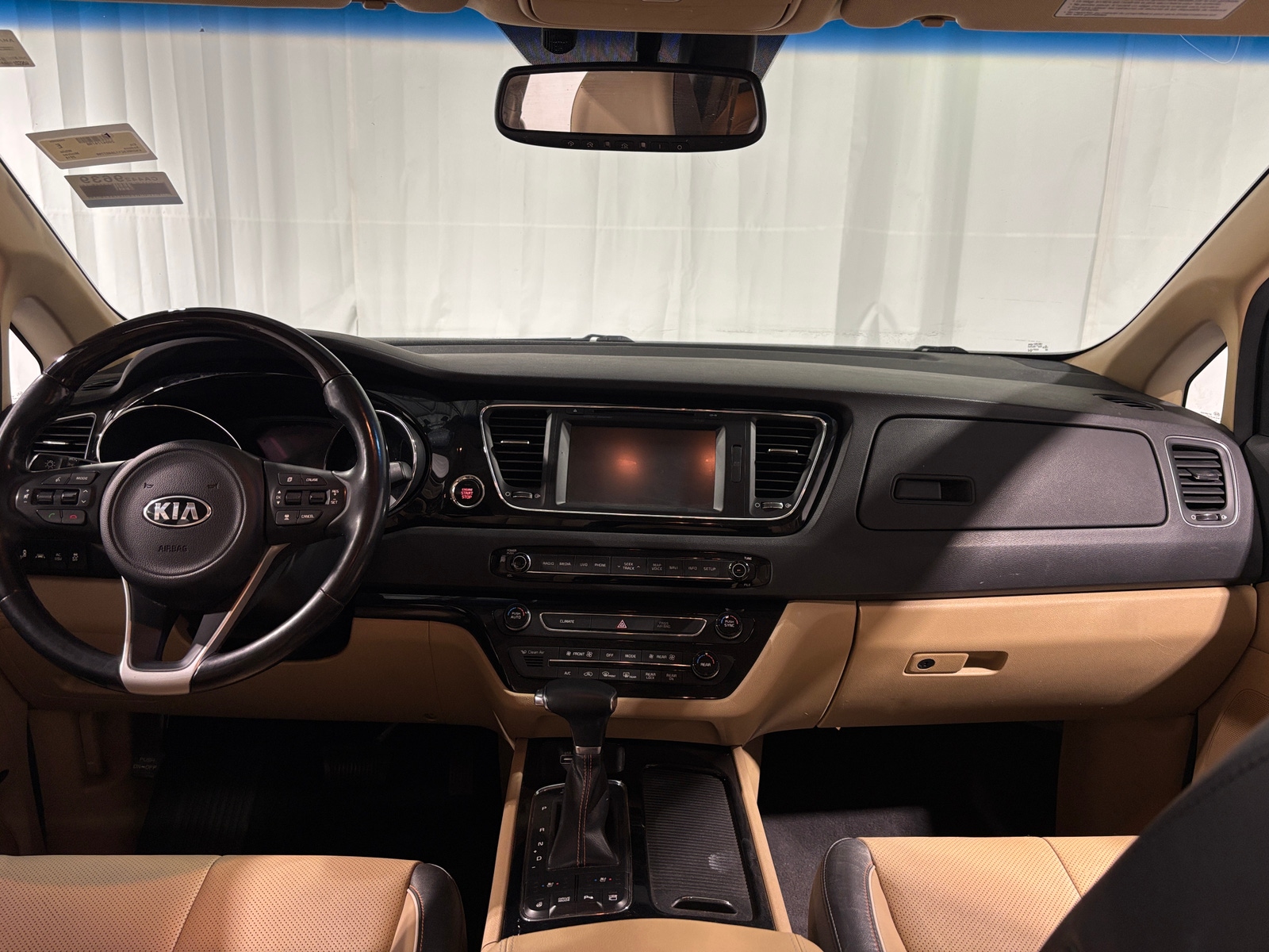 Thumbnail: 2018 Kia Sedona - 2