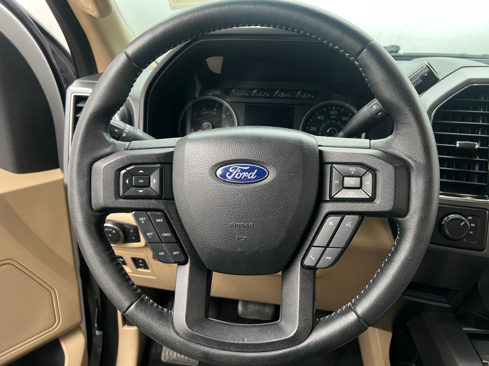 Thumbnail: 2018 Ford Econoline - 5