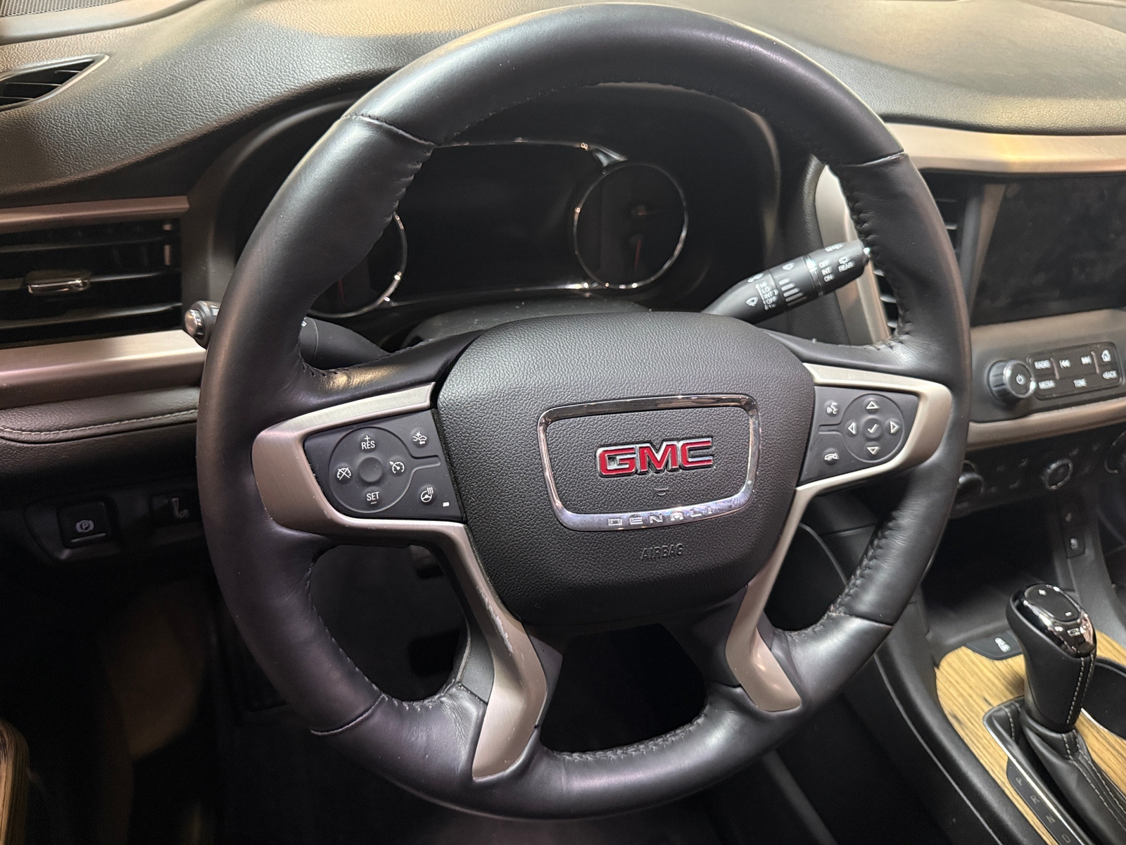 Thumbnail: 2018 GMC Acadia - 4