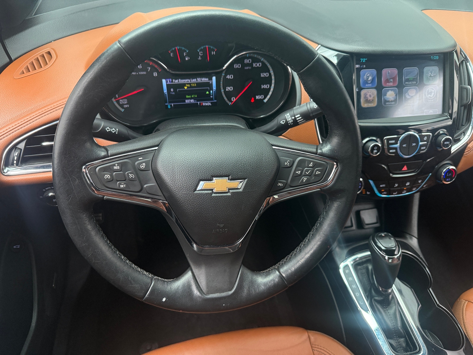 Thumbnail: 2017 Chevrolet Cruze - 4