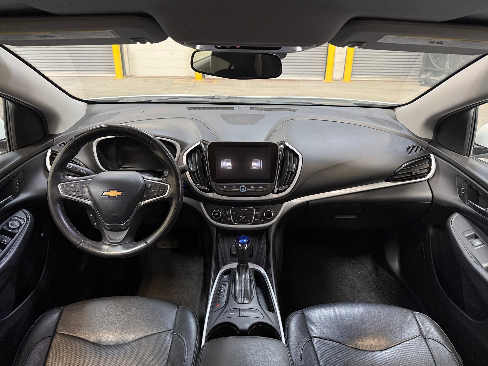 Thumbnail: 2018 Chevrolet Volt - 2