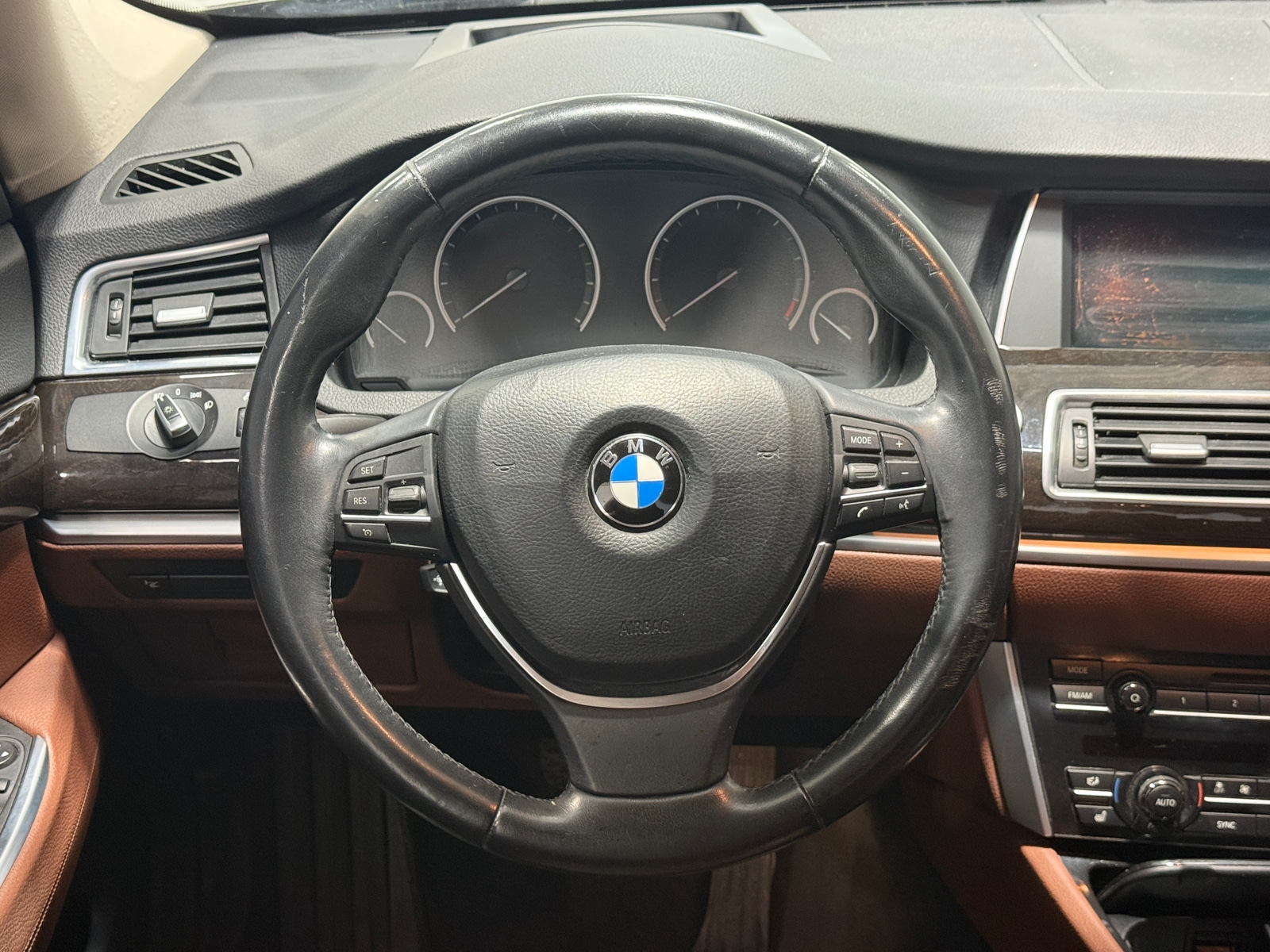 Thumbnail: 2014 BMW 5 Series - 4