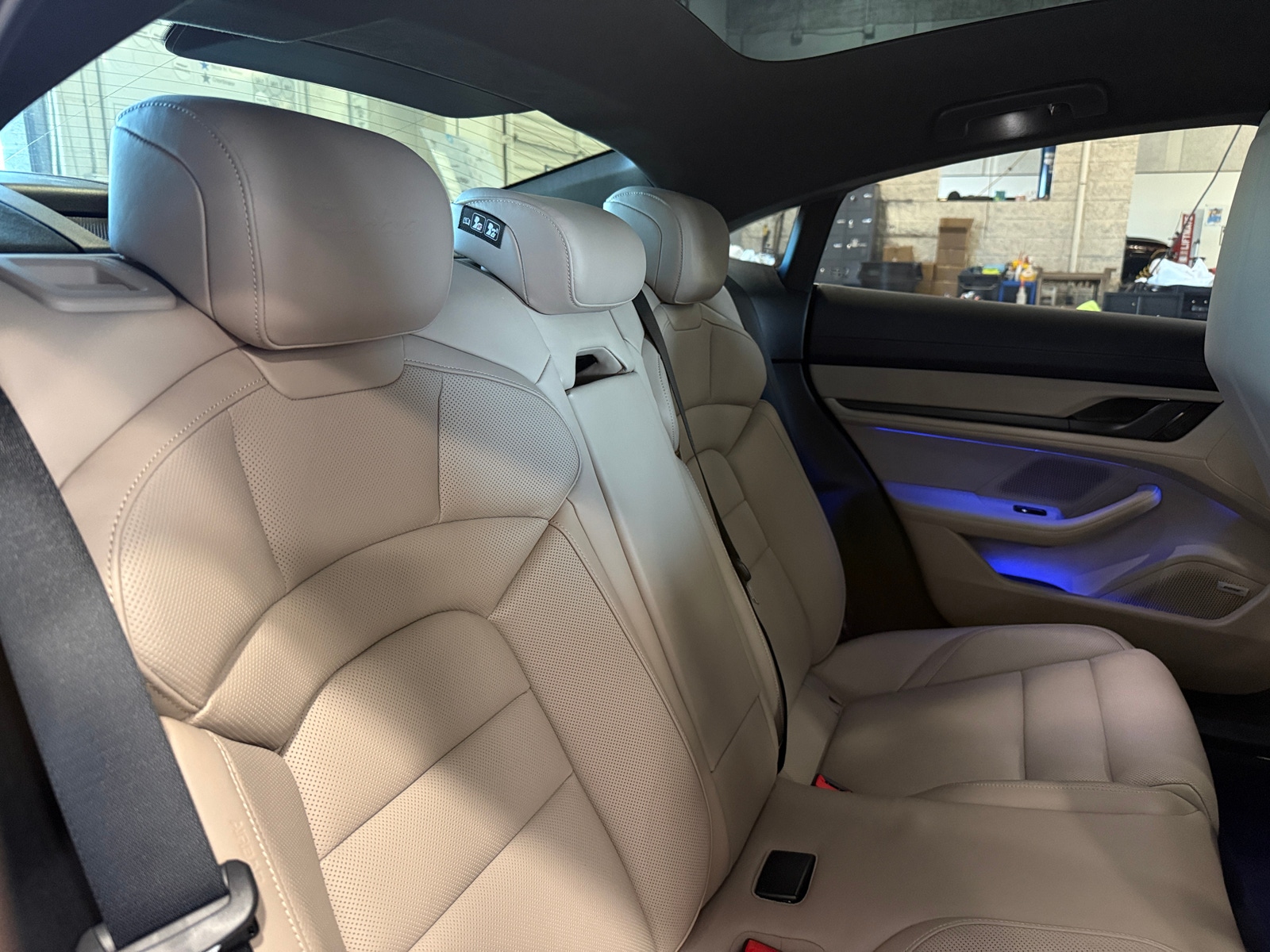 Thumbnail: 2020 Porsche Taycan - 5