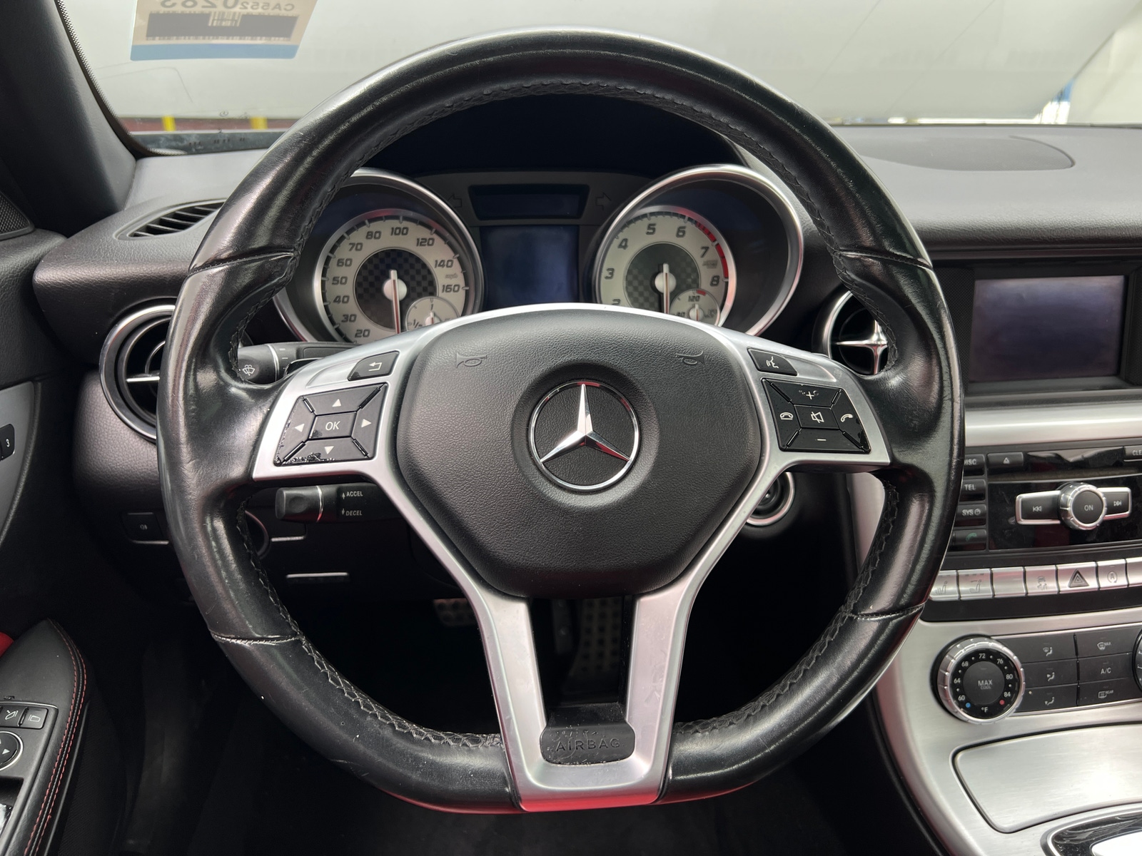 Thumbnail: 2016 Mercedes-Benz SLK - 4