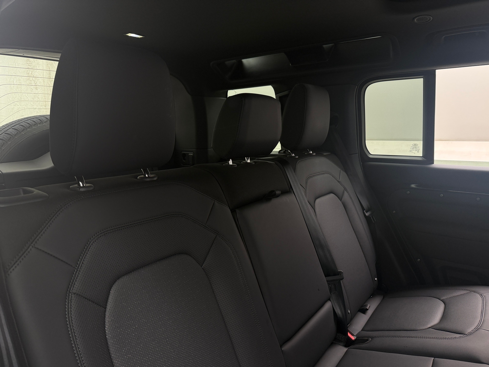 Thumbnail: 2025 Land Rover Defender - 5