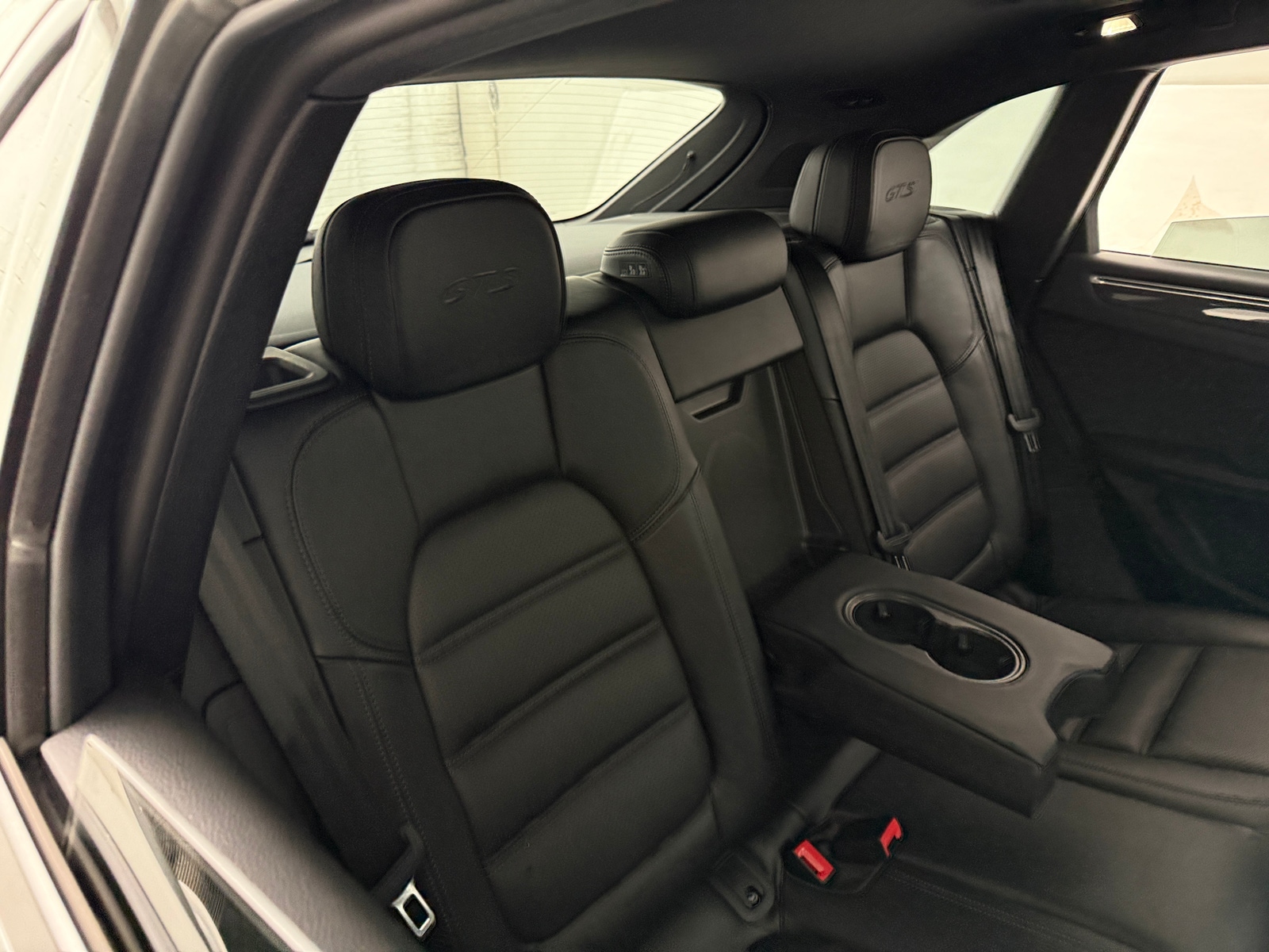 Thumbnail: 2018 Porsche Macan - 5
