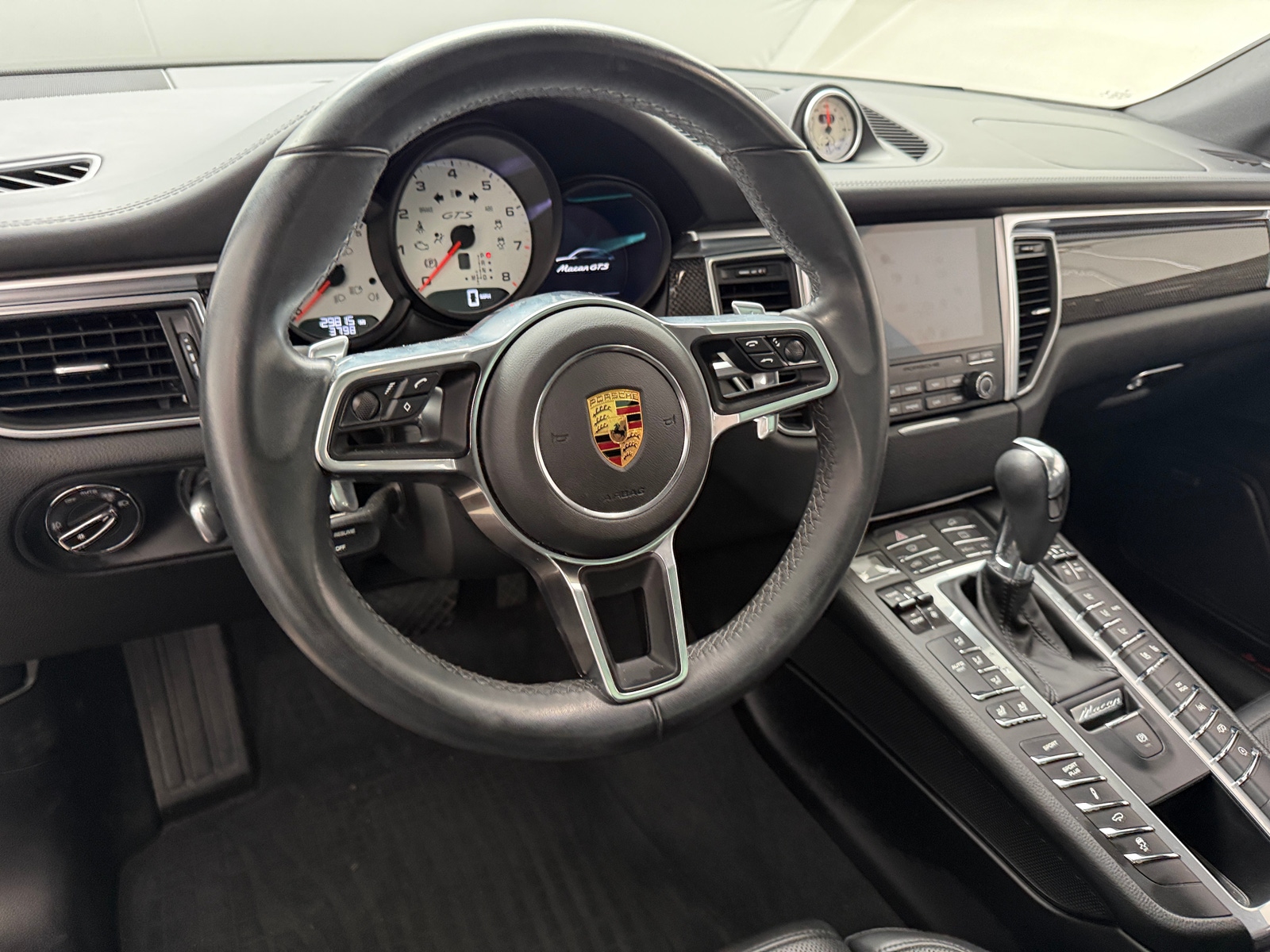 Thumbnail: 2018 Porsche Macan - 4