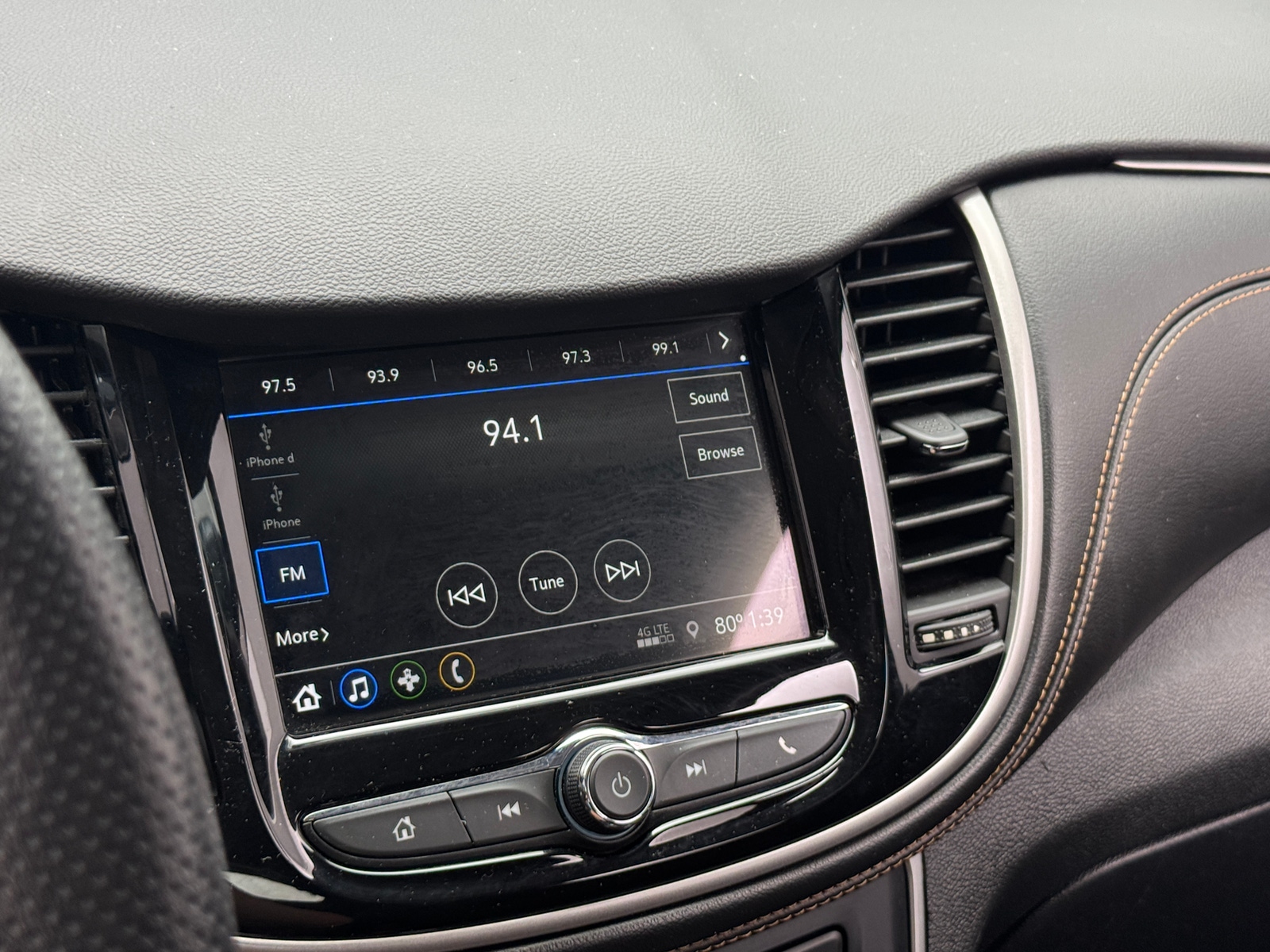 Thumbnail: 2019 Chevrolet Trax - 4