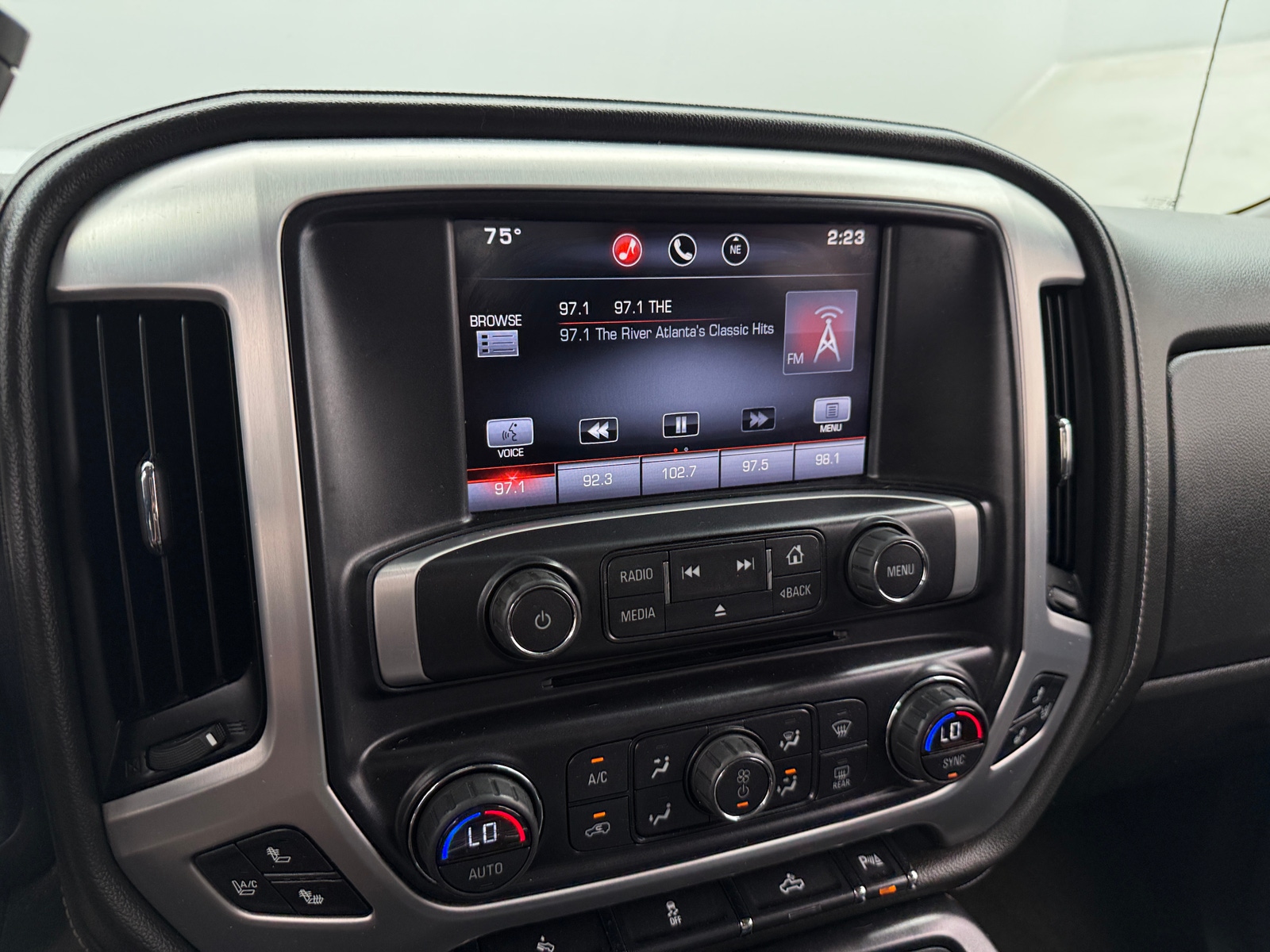 Thumbnail: 2015 GMC Sierra 1500 - 3