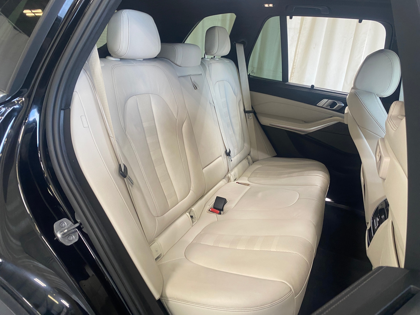 Thumbnail: 2021 BMW X5 - 5