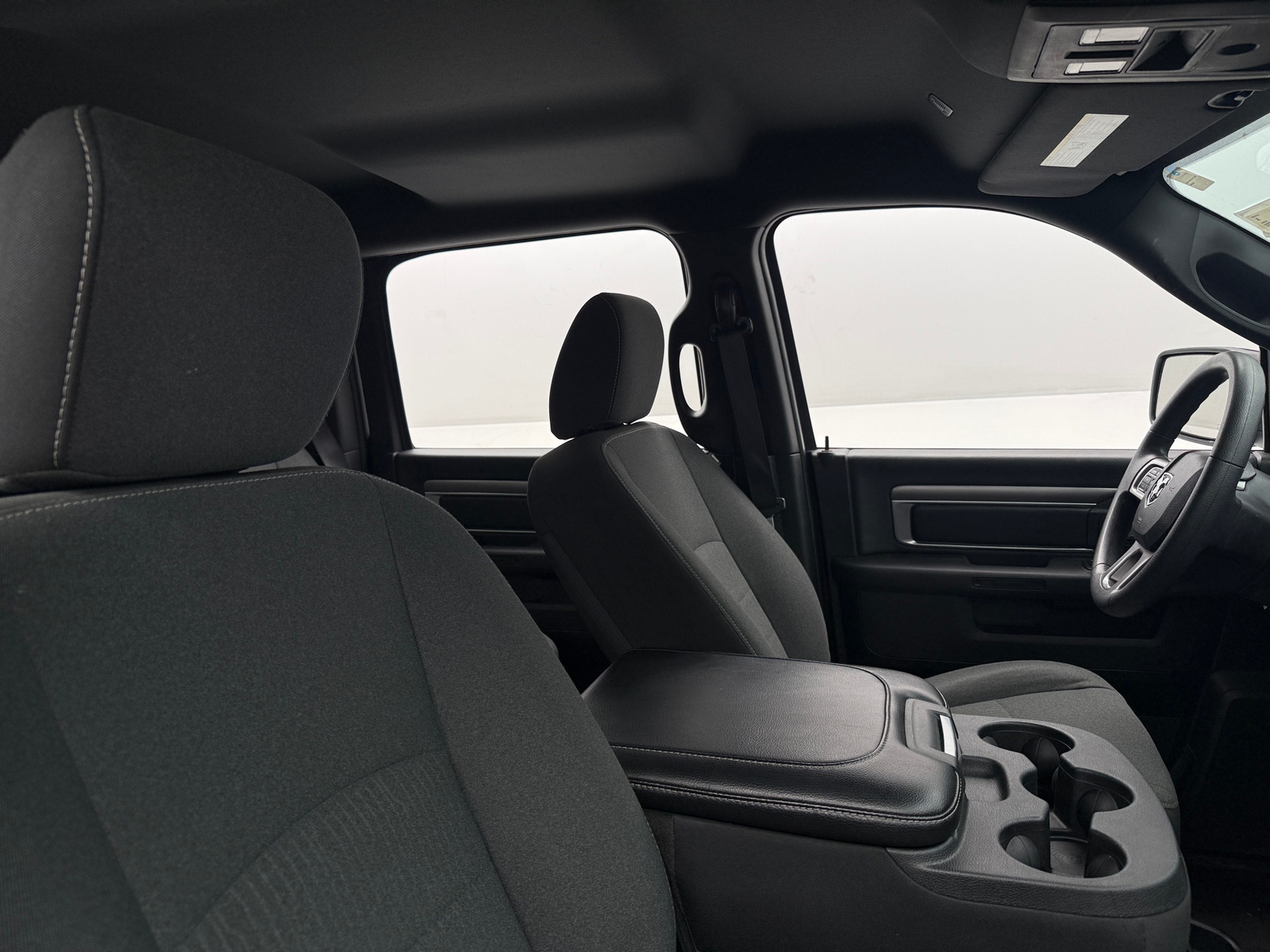 Thumbnail: 2024 RAM 1500 Classic - 2