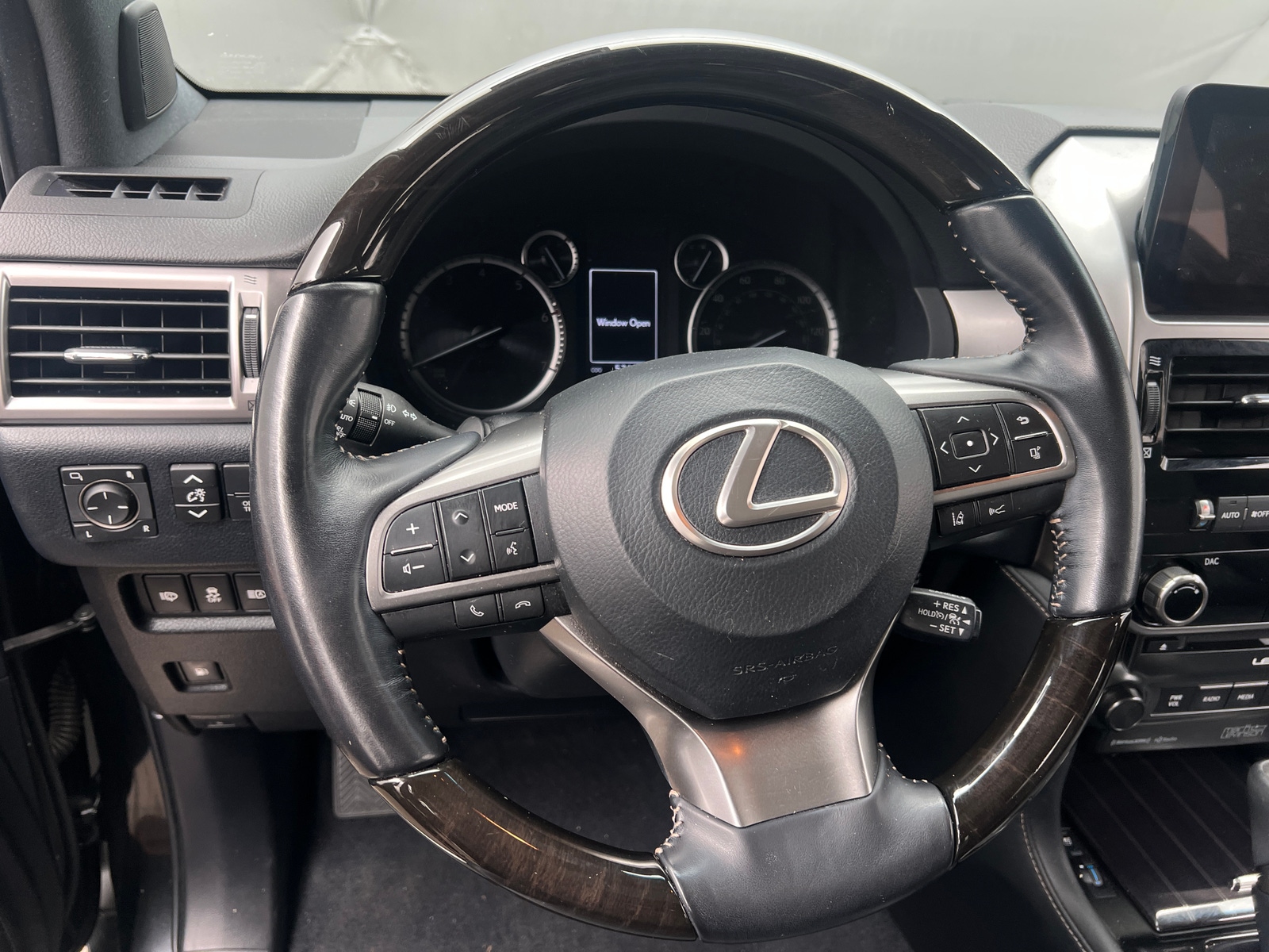 Thumbnail: 2022 Lexus GX - 4