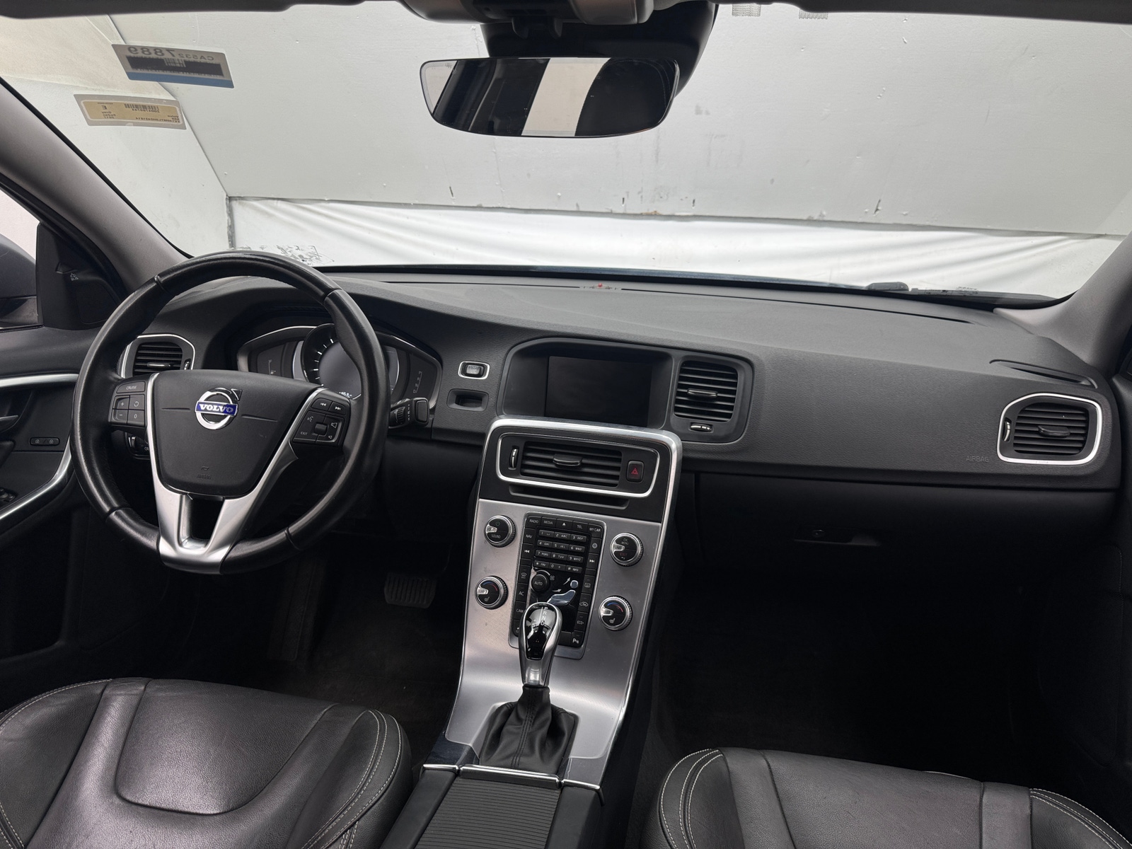 Thumbnail: 2017 Volvo S60 - 2
