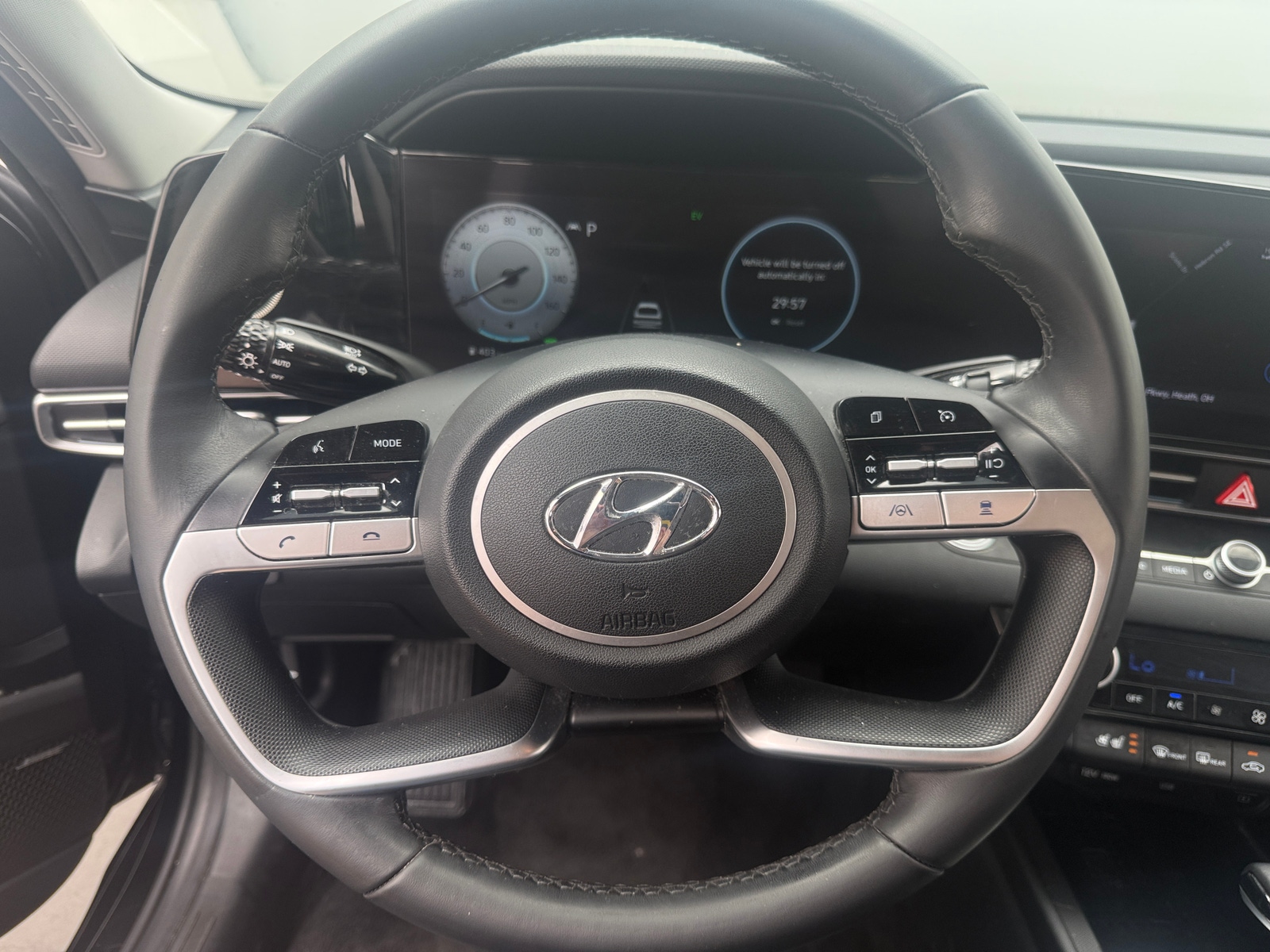 Thumbnail: 2022 Hyundai Elantra - 4