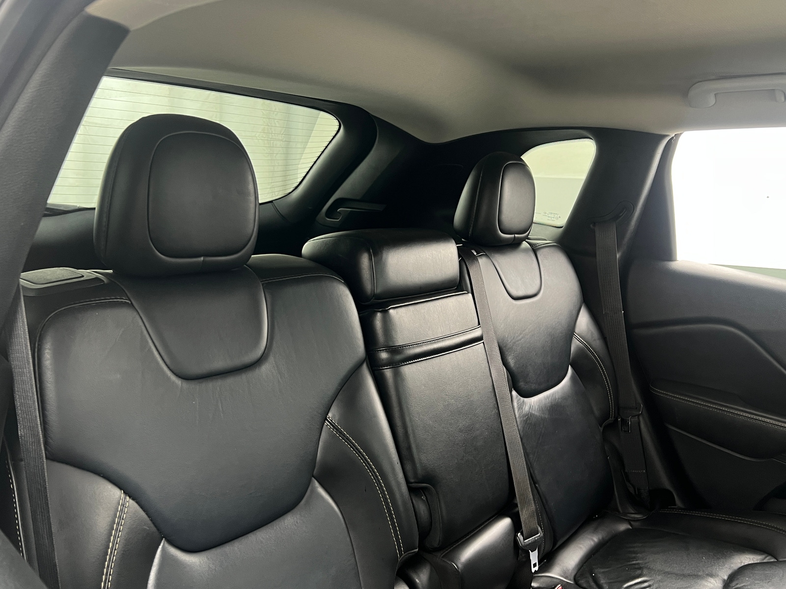 Thumbnail: 2017 Jeep Cherokee - 5