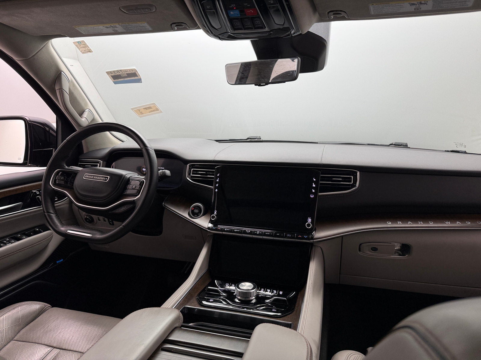 Thumbnail: 2023 Jeep Grand Wagoneer L - 2
