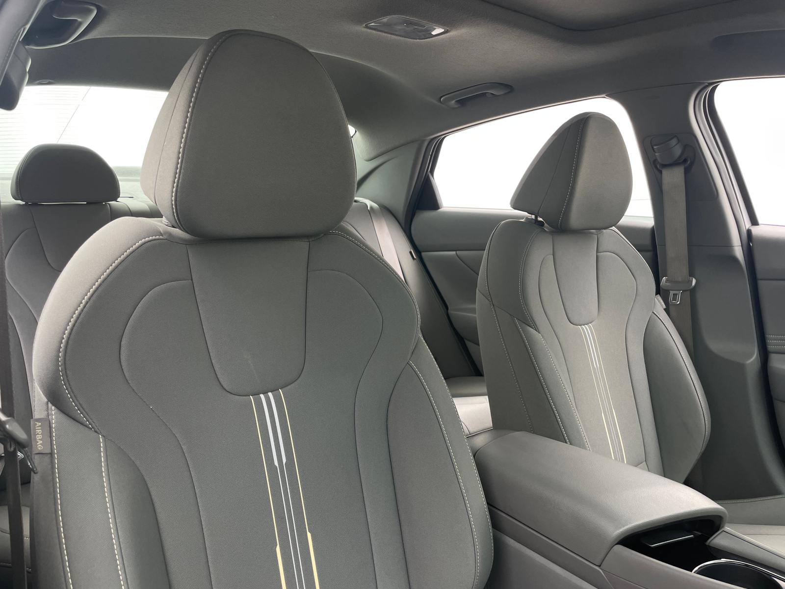 Thumbnail: 2025 Hyundai Elantra - 2