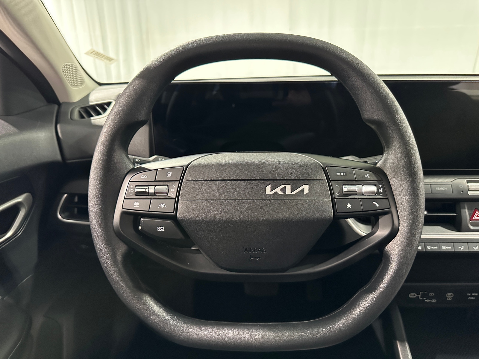 Thumbnail: 2025 Kia K4 - 5