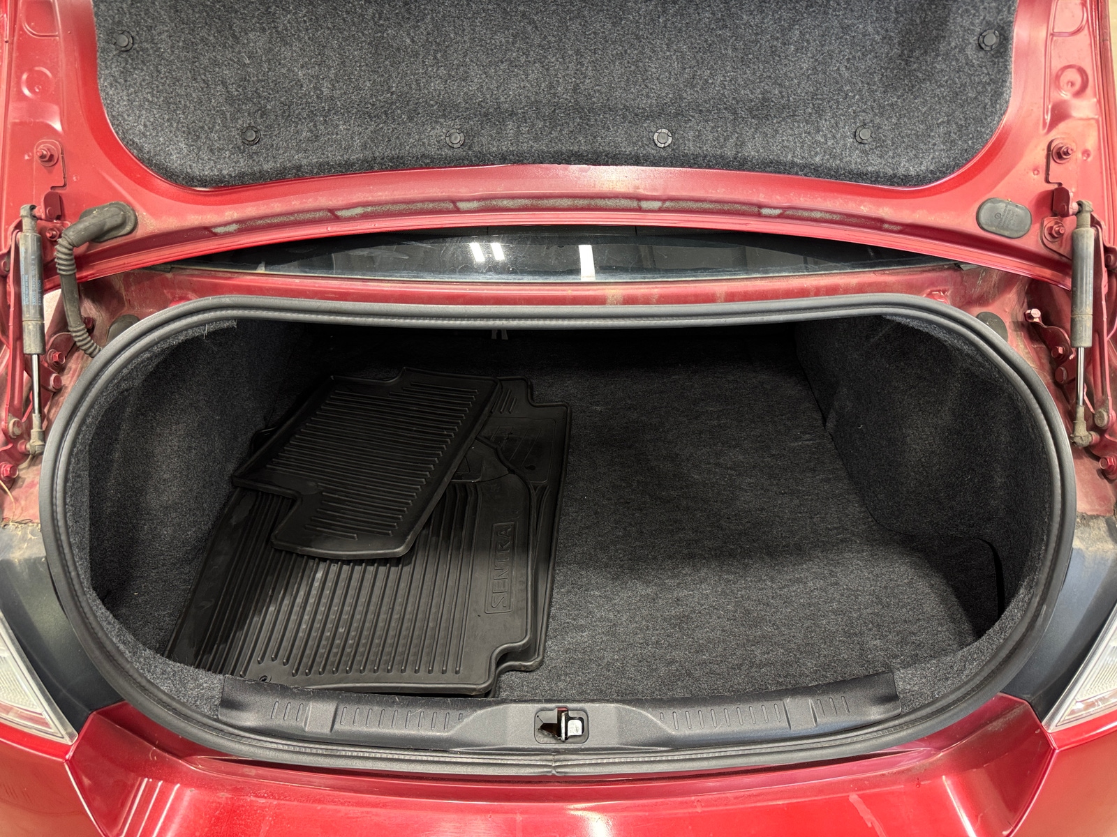 Thumbnail: 2012 Nissan Sentra - 7