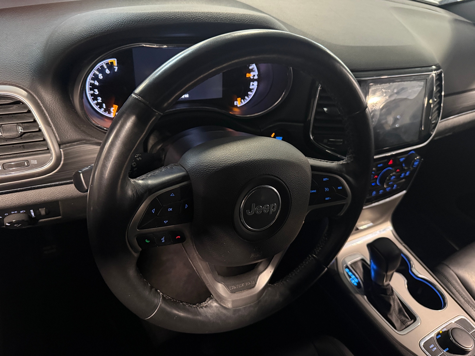 Thumbnail: 2019 Jeep Grand Cherokee - 4