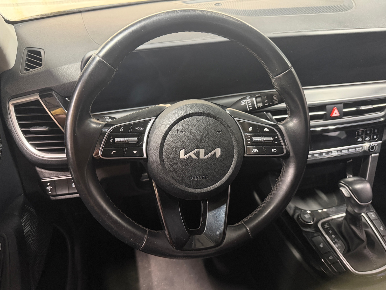 Thumbnail: 2024 Kia Seltos - 4