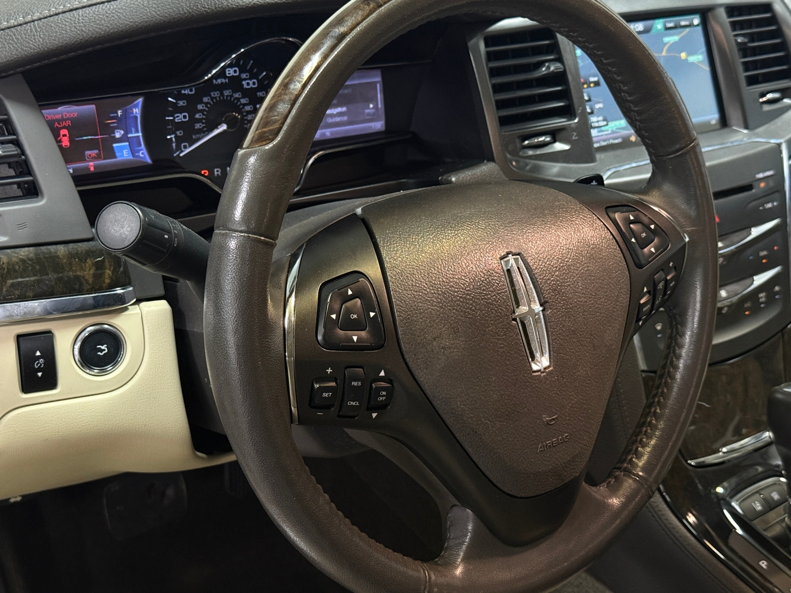 Thumbnail: 2013 Lincoln MKS - 4