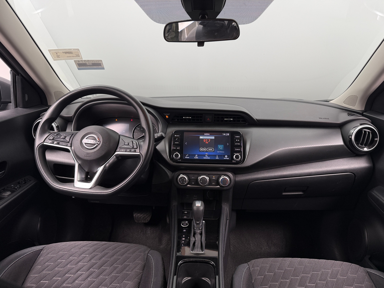 Thumbnail: 2023 Nissan Kicks - 3