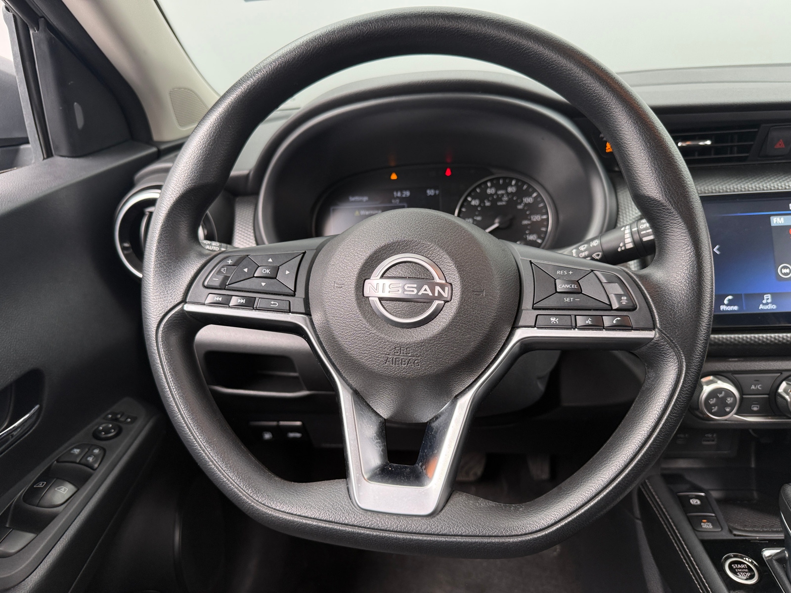 Thumbnail: 2023 Nissan Kicks - 5