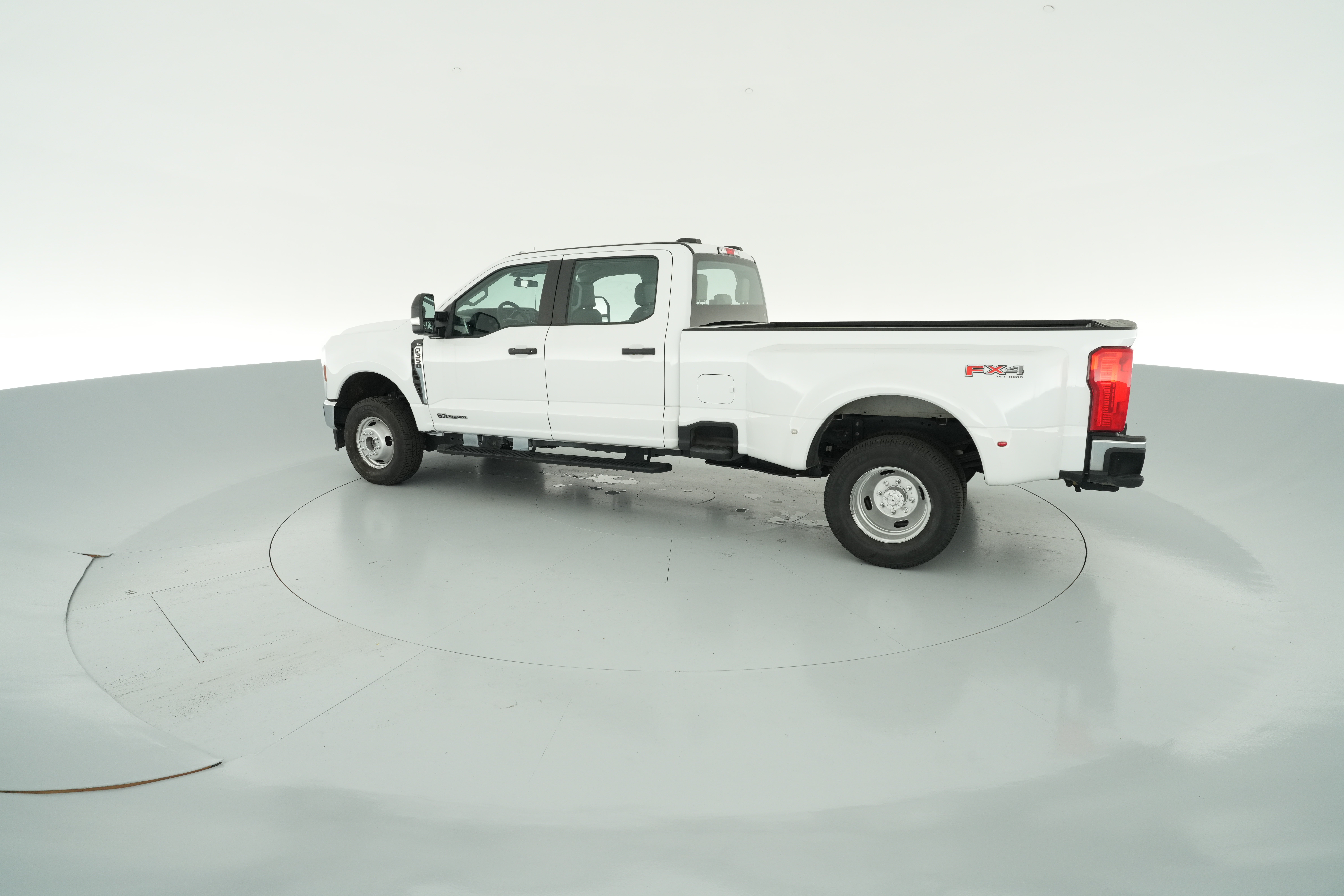 2024 Ford F-350 Super Duty XL - Photo 24