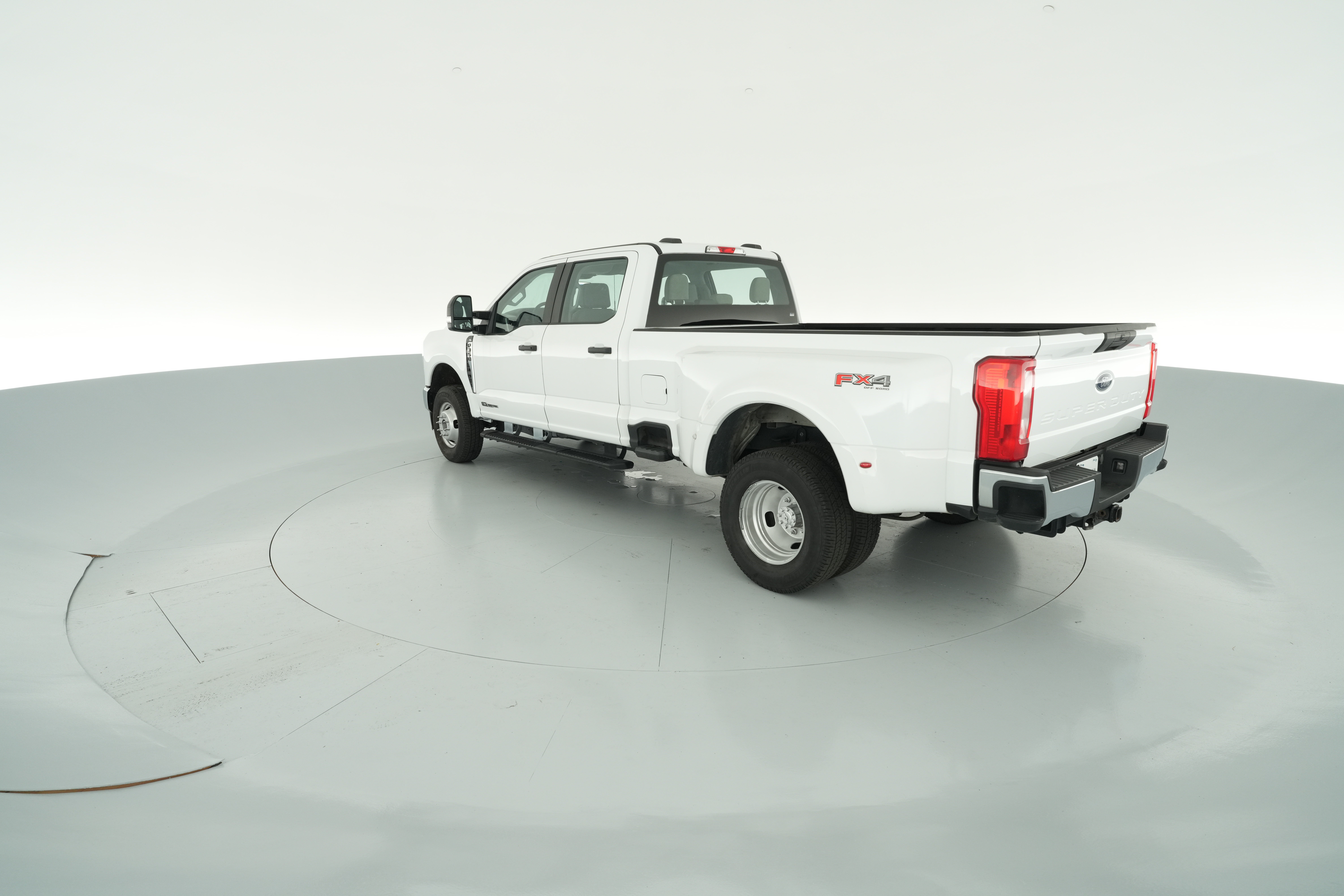 2024 Ford F-350 Super Duty XL - Photo 25