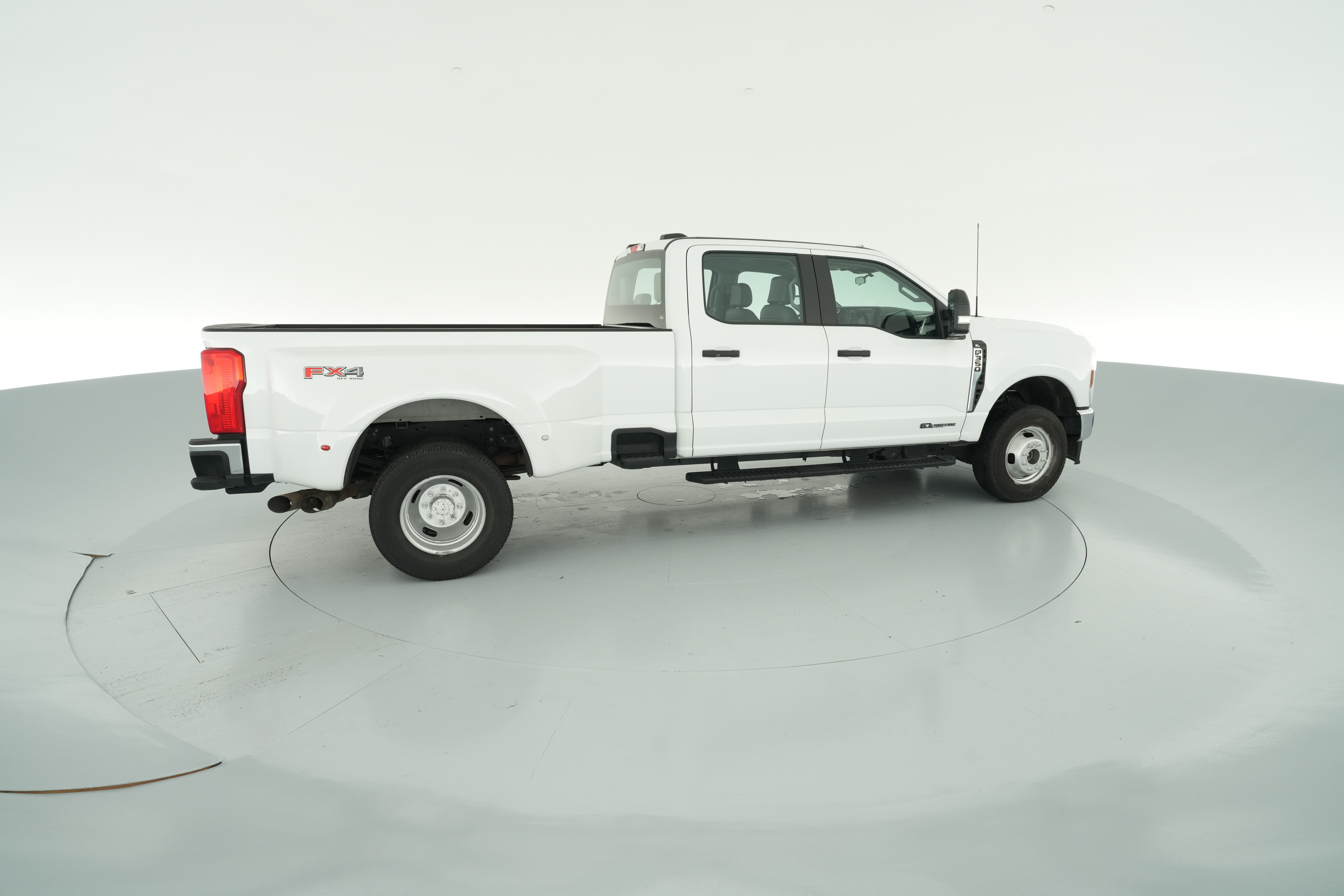 2024 Ford F-350 Super Duty XL - Photo 30