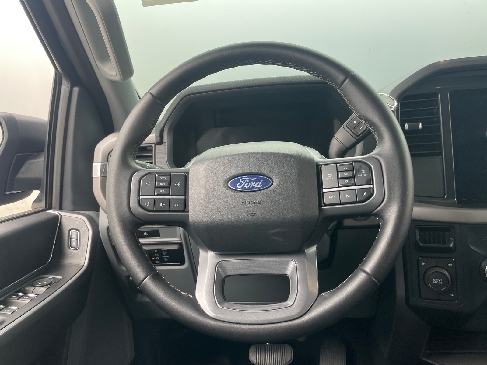 Thumbnail: 2025 Ford Econoline - 5
