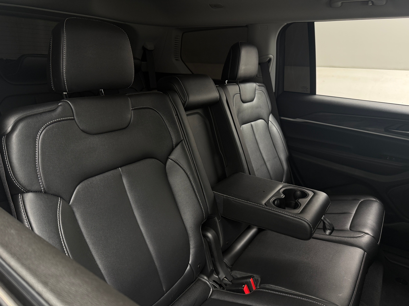 Thumbnail: 2023 Jeep Grand Cherokee L - 5