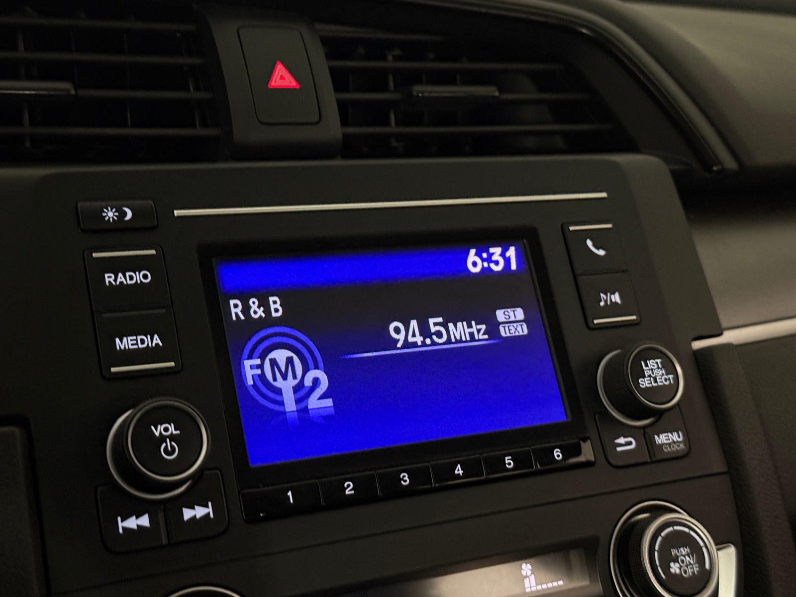 Thumbnail: 2016 Honda Civic - 4