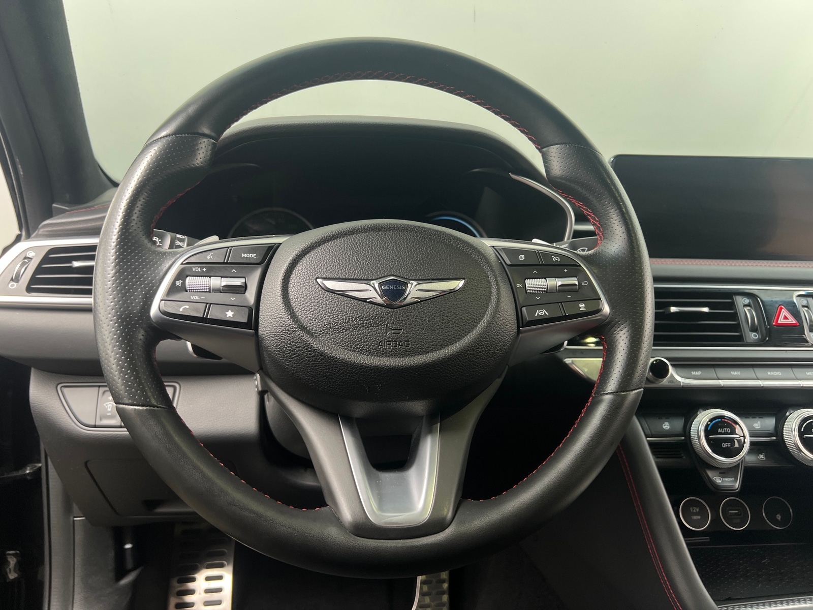 Thumbnail: 2023 Genesis G70 - 4