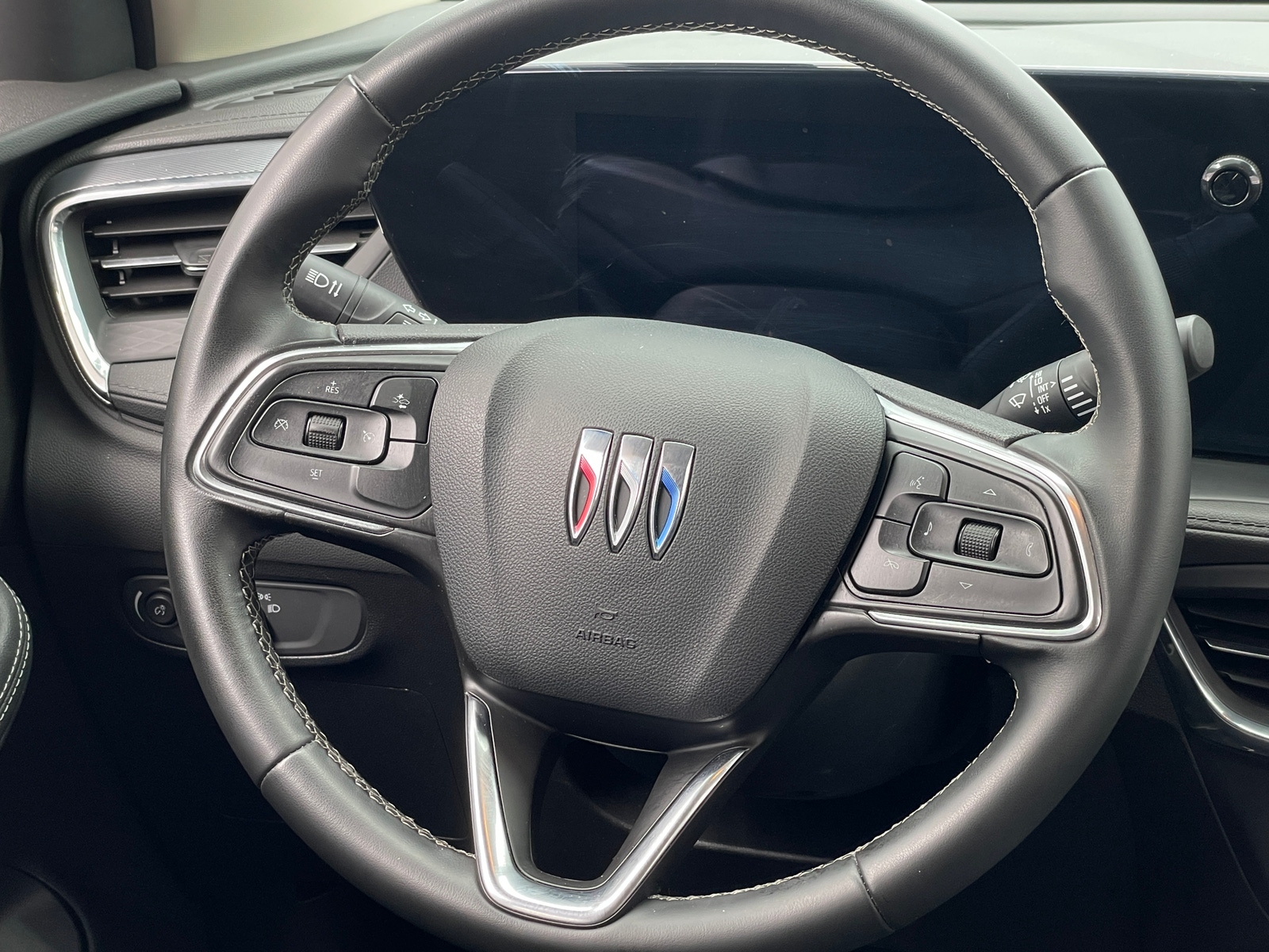 Thumbnail: 2025 Buick Encore GX - 4