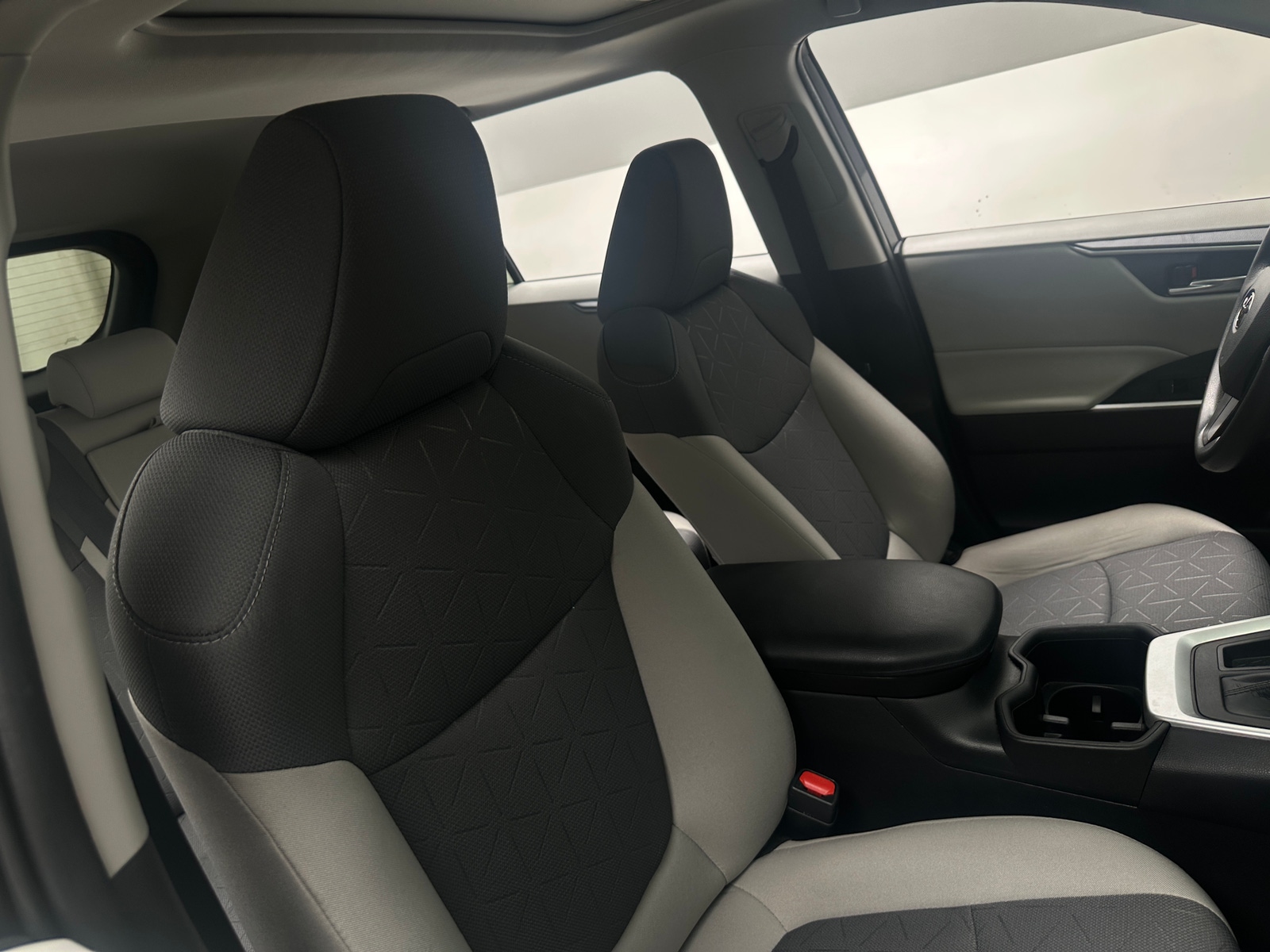Thumbnail: 2022 Toyota RAV4 - 2