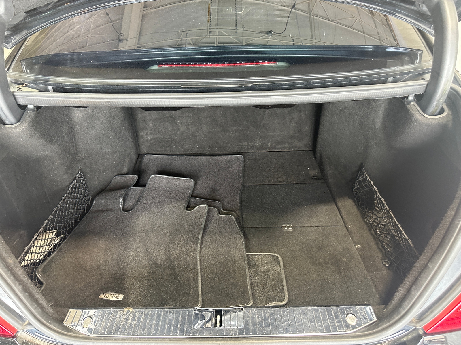 Thumbnail: 2010 Mercedes-Benz S-Class - 6